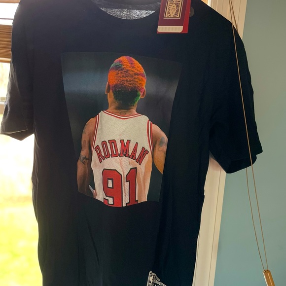 Mitchell & Ness Chicago Bulls Dennis Rodman T-shirt Size: Large - Picture 2 of 3